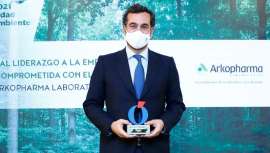 La compañía farmacéutica, especialista en medicamentos y complementos alimenticios formulados con activos de origen natural, ha sido reconocida en la categoría de ‘Liderazgo a la empresa más sostenible comprometida con el medio ambiente