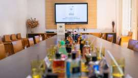 La Academia del Perfume lleva 14 años celebrando sus premios, los ya conocidos como Óscars del Perfume, como una vía de acercamiento del perfume a la sociedad, destacando la labor artística que hay tras cada creación