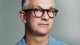 El reconocido colorista, figura internacional Josh Wood asume el nuevo cargo con gran ilusión, reencontrándose con Wella, compañía que destaca no solo en el cuidado capilar sino también y especialmente en el color para el cabello