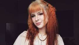 Con un toque atrevido y mucha fantasía, se convierte en el mejor reclamo del cambio en la peluquería. El Bye-Layage es un bi o tritono que le pone el color vibrante a la mitad superior del cabello, entre otras técnicas y modos 