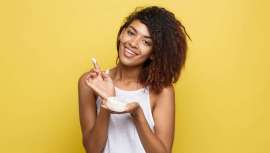 La Agencia Española de Medicamentos y Productos Sanitarios (AEMPS) y Stanpa han colaborado conjuntamente en la elaboración de una guía para producir materias primas y productos cosméticos seguros en los que la prioridad es el consumidor 