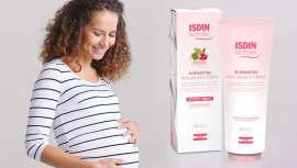 Crema corporal de rápida absorción con un 89% de ingredientes de origen natural que trata las estrías