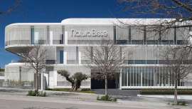 Un edificio que atiende a los nuevos tiempos y pone el acento en la humanización del espacio de trabajo a través de la iluminación natural y la relación visual con el paisaje