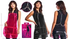 Colortrak lanza un nuevo delantal de vinilo antimicrobiano, Nada que ocultar en colores rosa y negro transparente que se limpia y desinfecta fácilmente y además, protege en todos los sentidos, para trabajos técnicos de peluquería y belleza