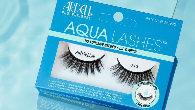 Água para pestanas postiças? Uma novidade engenhosa