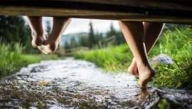 La terapia con agua tiene innumerables efectos positivos: ayuda al sistema circulatorio, al ritmo cardíaco, al sistema nervioso... Pero también contribuye a reducir el estrés