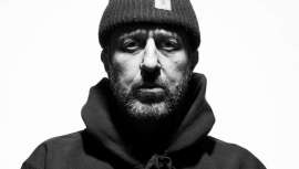 Nick ha abarcado desde la creación de imágenes de dirección para la industria del cabello hasta ser un educador para peluqueros, además de ser uno de los principales estilistas editoriales y de sesión tanto para pasarelas como para campañas de alta