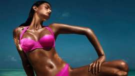 Desde TherapyChat nos desvelan los peligros psicológicos de la tanorexia y cómo podemos disfrutar del verano y el sol sin caer en hábitos nocivos