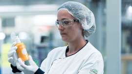 Este revolucionário processo bioquímico permite reciclar todo o tipo de plástico até o infinito e propõe uma alternativa à limitada reciclagem mecânica 