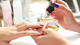 Manicuras y pedicuras centran la atención de los consumidores, seguidas muy de cerca por los profesionales esteticistas y su oferta en tratamientos faciales, corporales y masajes. Depilación, peluqueros y maquilladores, entre los más solicitados