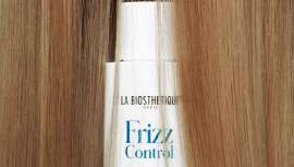 El concepto de cuidado de La Biosthétique con tres productos que calman el cabello rebelde, estabilizan su estructura y aumentan la resistencia frente  a los factores externos
