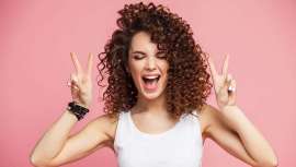 La técnica (superfácil y 0 invasiva) para conseguir unos rizos perfectos no solo en casa, sino también en el salón y que potenciará la satisfacción y fidelización de tus clientas