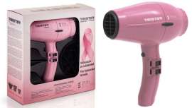 La firma ha diseñado un secador rosa conmemorativo para el día internacional contra el cáncer de mama y cuyos beneficios irán destinados a este fin