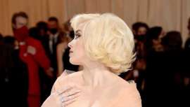 In America: in a lexicon of fashion era el lema de la edición de este año para este evento donde la moda y el arte se dan la mano de una forma, cuanto menos, creativa