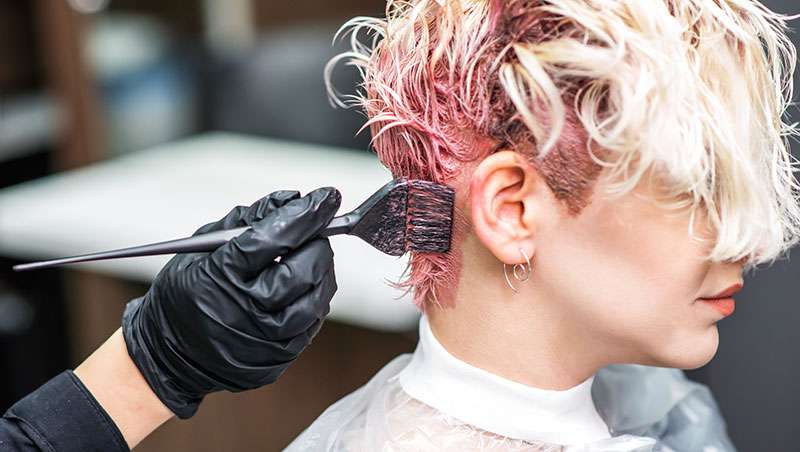 La Covid-19 podría aumentar el riesgo de alergias en tintes para el cabello