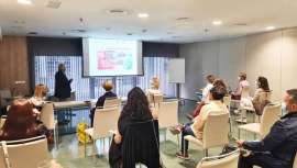 Ambos profesores de la Universidad de Granada han impartido en el XIX Congreso de Medicina Antienvejecimiento y Longevidad, SEMAL, el curso titulado “Actualización en 2021 del uso clínico de la melatonina”