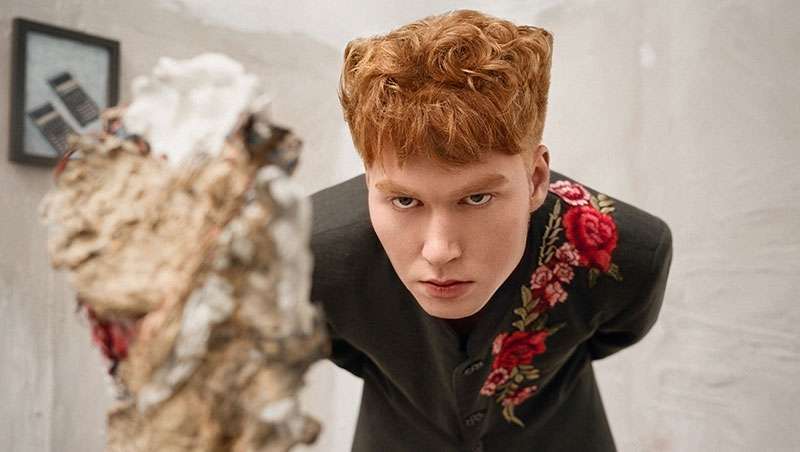 Look Curly Crop passo a passo, celebrando os 75 anos de Moser, Roots Collection