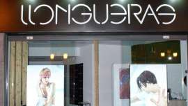 Con una estética minimalista y vanguardista, el salón se encuentra ubicado en Rua Lepanto 21, a escasos metros del Centro Comercial Vialia, en Vigo (Pontevedra)