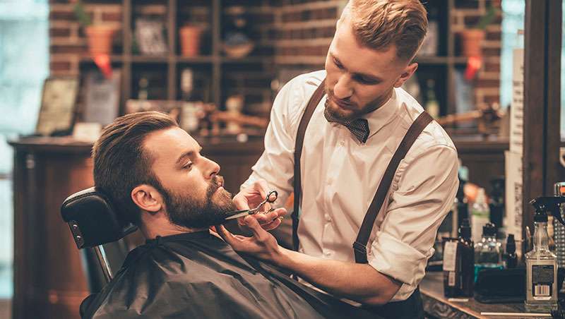 Barbas en tecnicolor, cómo teñirlas y recortarlas con suma perfección