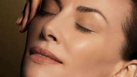 En Carmen Navarro puedes sublimar tu belleza con el poder de la naturaleza y las técnicas manuales más ancestrales 