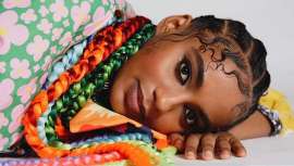 Nada é novo, tudo é novo: a equipa global de Aveda descobre-nos “Human X”, looks de tendências emergentes em penteado e maquilhagem