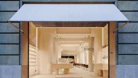 Y es que este nuevo salón lo tiene todo y más. Espacio único sito en la emblemática Avenida de Pau Casals de Barcelona, máxima comodidad e intimidad al cliente con increíbles zonas privadas. En paralelo se ha abierto otro salón en Rambla Cataluña