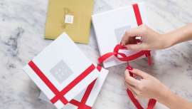 Regala belleza en las próximas fiestas navideñas. Los tratamientos de este reconocido centro de belleza de Barcelona están pensados para sorprender y enamorar a nuestros seres queridos