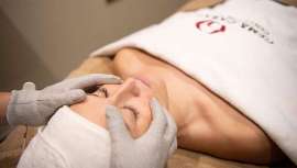 Jewel Skin es un tratamiento de lujo que ofrece Clínica antiaging & estética avanzada Gema Cabañero para lucir resplandeciente en un tiempo récord