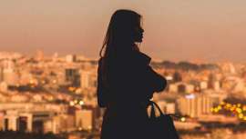 La polución puede ser muy dañina para tu piel, por eso los expertos aconsejan una serie de cuidados para frenar sus efectos contaminantes