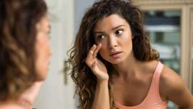 Cualquier imperfección alrededor de los ojos tendemos a llamarla ojera, pero no todas lo son. Te enseñamos cómo distinguirlas y cuál sería el tratamiento adecuado para cada problemática