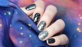 También llamada manicura ‘hardware’, es la más duradera y se realiza sin agua, con torno eléctrico, y su precisión consigue retirar la cutícula por completo