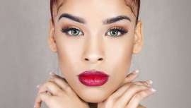 ¡Y siempre! Liquid Color Intense Lip Lacquer, de Amelia Cosmetics, es un tinte para labios que se mantiene durante horas