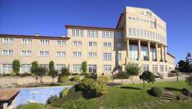 Si de algo presume Beauty Contact es de poner en contacto a los profesionales y la belleza. Y lo hace en los mejores hoteles urbanos de 4 y 5 estrellas en los que mimetizarse con el entorno y experimentar el lujo de instalaciones y servicios 