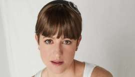 Ángela Navarro te propone un cambio de estilo pero sin arriesgar ni un pelo, con sus flequillos de quita y pon ideales para ti