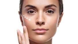 Comienza el nuevo año y es el momento de hacer una lista de buenos propósitos y entre ellos... ¡No olvides desear lo mejor para tu piel!