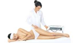 La vehiculación de activos concentrados hasta capas profundas de la dermis es el logro de la mesoterapia. Muy eficaz en la lucha contra la celulitis, pero también en otros muchos casos.