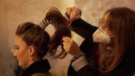 Estilista premiada con un Picasso, los premios de la peluquería andaluza, Cazalla revisa los fundamentos de las novias pospandemia y qué necesitan y ha de saber ofrecerles su estilista de cabecera 
