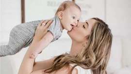 Durante el embarazo y posparto, los cambios físicos y hormonales  no solo afectan a muchas partes de nuestro cuerpo, pero también tienen consecuencias en el cabello