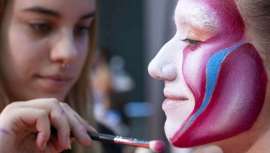 Cosmética elaborada con cannabis o uva bobal, el revolucionario sistema de la Maderoterapia, lo último en productos para uñas o la mirada, así como la aparatología más vanguardista se presenta este fin de semana en Feria Valencia