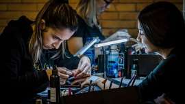 La feria Expobelleza está a la vuelta de la esquina: del 5 al 7 de febrero en FIBES, Sevilla, con un interesante programa de actividades para el sector profesional de la belleza. ¡Te lo contamos! 