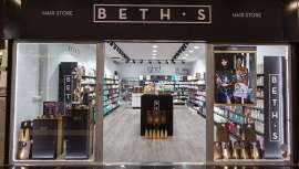Con esta nueva tienda, Beth·s Hair dispone ya de 22 centros en importantes ciudades catalanas, de los cuales cuatro son tienda y 18 salón de peluquería y tienda, y un equipo de más de 140 profesionales de la peluquería