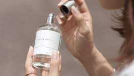 El 55% de los españoles considera imprescindible usar perfume a diario, según un estudio realizado por Kantar para Stanpa