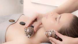 Una amalgama de cosmética, aparatología y aterciopeladas maniobras manuales en Sea Repair, un protocolo exquisito que nos evoca el misterio y la grandiosidad del océano