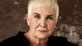 Descubre de manos de toda una experta y maestra en la materia qué es y cómo trabaja la peluquería y estética oncológica con Ángela Navarro, ponente de excepción en BC Madrid que va a tener lugar los días 24 y 25 de abril 