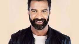 Cambiando vidas a través del poder de la belleza, así asegura el famoso Ammon Carve, 7 veces finalista de los premios NAHA, se trabaja en Cali-Curl