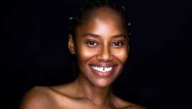 El dermatólogo Carlos Quiroz analiza la belleza y su repercusión en el ambiento social y de la autoestima personal