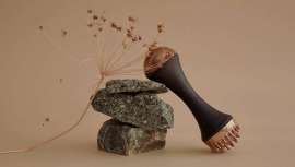 La facialista Mariona Vilanova presenta sus icónicas joyas de tocador. Herramientas únicas con una energía especial que  ayudan a rellenar líneas de expresión, regenerar la piel, aportar luminosidad  e, incluso, relajar el sistema nervioso