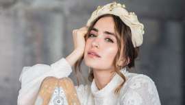 As bandoletes voltam a ser a peça capilar estrela para esta temporada primavera-verão 2025