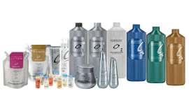 Llega la nanokeratina, desarrollada con nanotecnología, que penetra más profundamente en el cabello haciendo que el alisado dure más tiempo. El resultado es un cabello liso, brillante y sedoso.