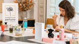 Ya están decididos los “perfumes top” de los XV Premios Academia del Perfume 2022, tras la reunión del Jurado de la Prensa. Este nutrido jurado se ha ampliado con doce nuevos miembros y reúne a casi 60 periodistas expertos